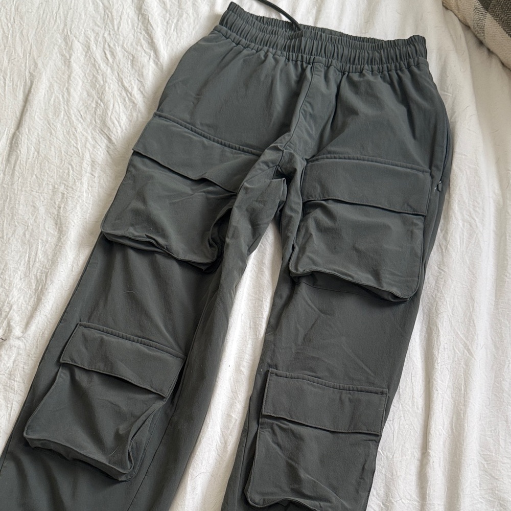 ALO Yoga Gray Cargo Pants
